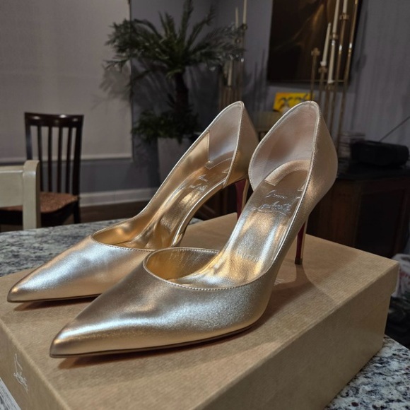NEW Christian Louboutin Iriza d’Orsay Pumps in Light Gold Size 38/85mm Heels - Picture 9 of 16